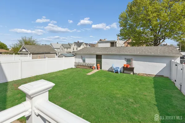 $3,500 | 327 Main Street, South Amboy, NJ 08879