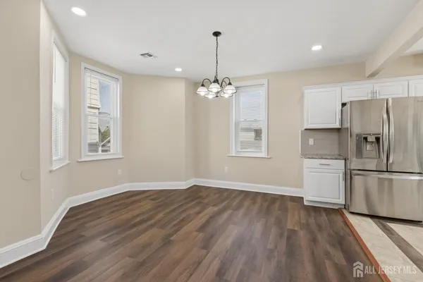$3,500 | 327 Main Street, South Amboy, NJ 08879