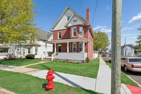 $3,500 | 327 Main Street, South Amboy, NJ 08879