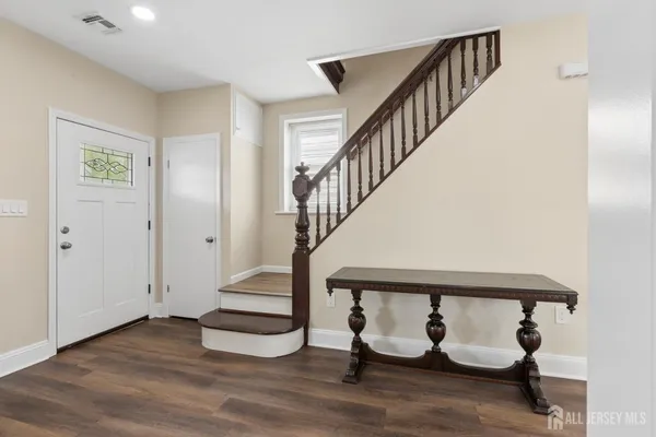 $3,500 | 327 Main Street, South Amboy, NJ 08879