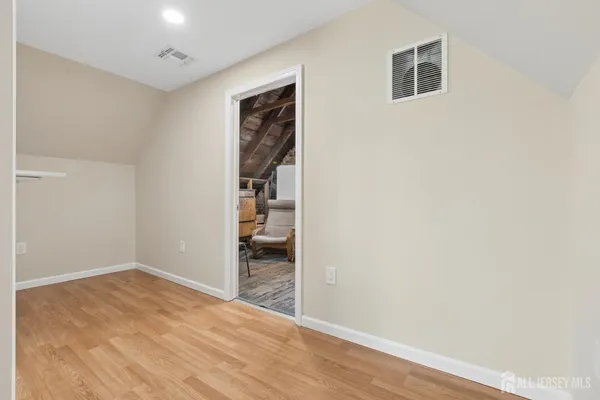 $3,500 | 327 Main Street, South Amboy, NJ 08879