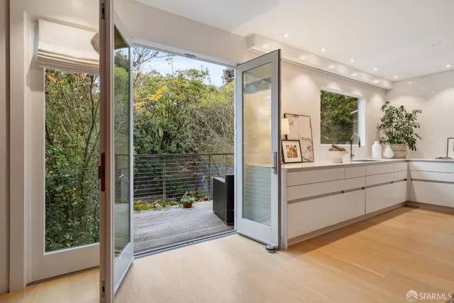 $8,995,000 | 2550 Baker Street, San Francisco, CA 94123