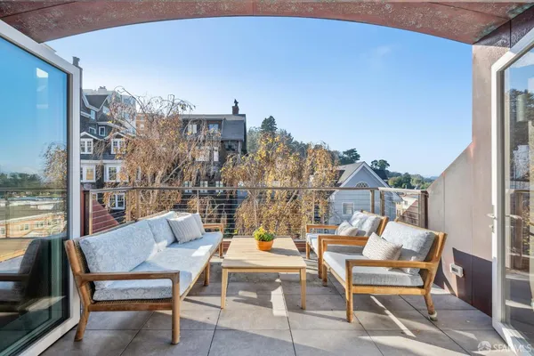 $8,700,000 | 2550 Baker Street, San Francisco, CA 94123