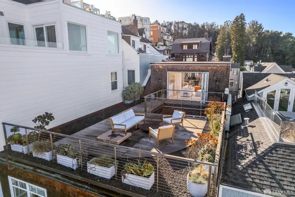 $8,700,000 | 2550 Baker Street, San Francisco, CA 94123