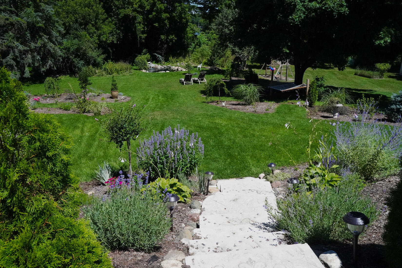 203 East Savidge Street Spring Lake, MI 49456 - Photo 31 of 44 Bella Mia 2022 - OUTSIDE (8)