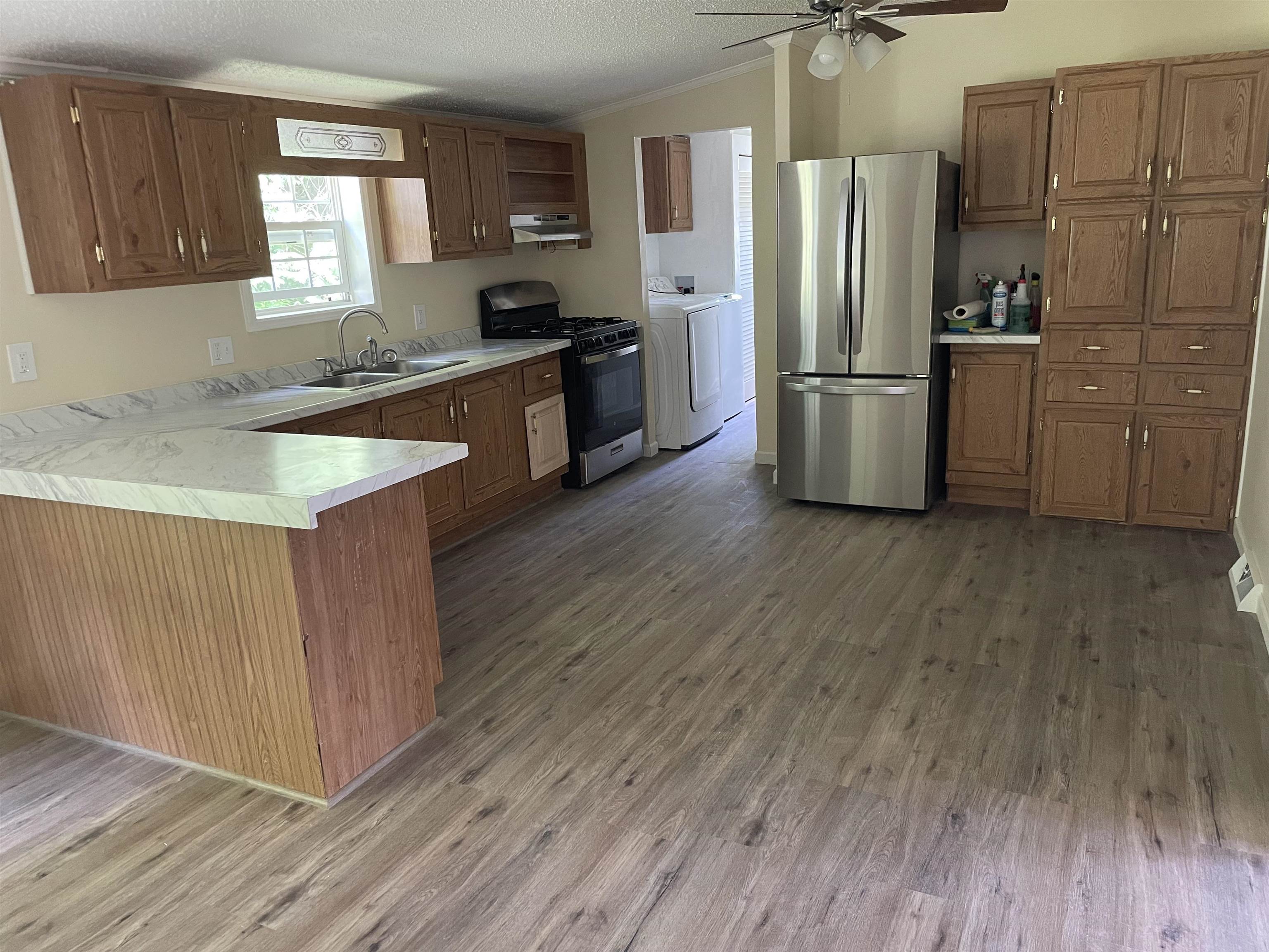 409 Seaver Road Williamstown, VT 05679 - Photo 5 of 32