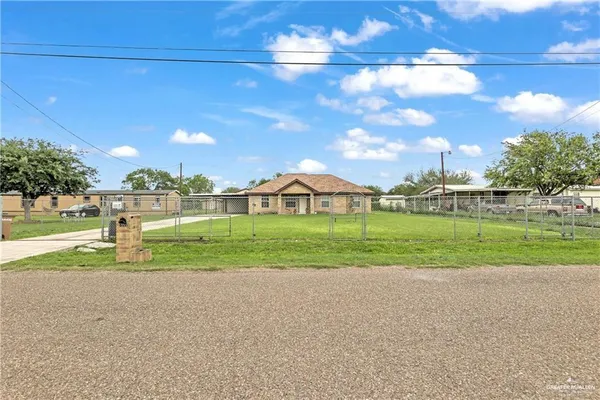 $1,700 | 609 Via Sol Drive, Edinburg, TX 78541