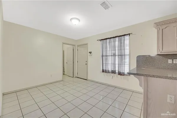 $1,700 | 609 Via Sol Drive, Edinburg, TX 78541