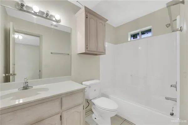 $1,700 | 609 Via Sol Drive, Edinburg, TX 78541