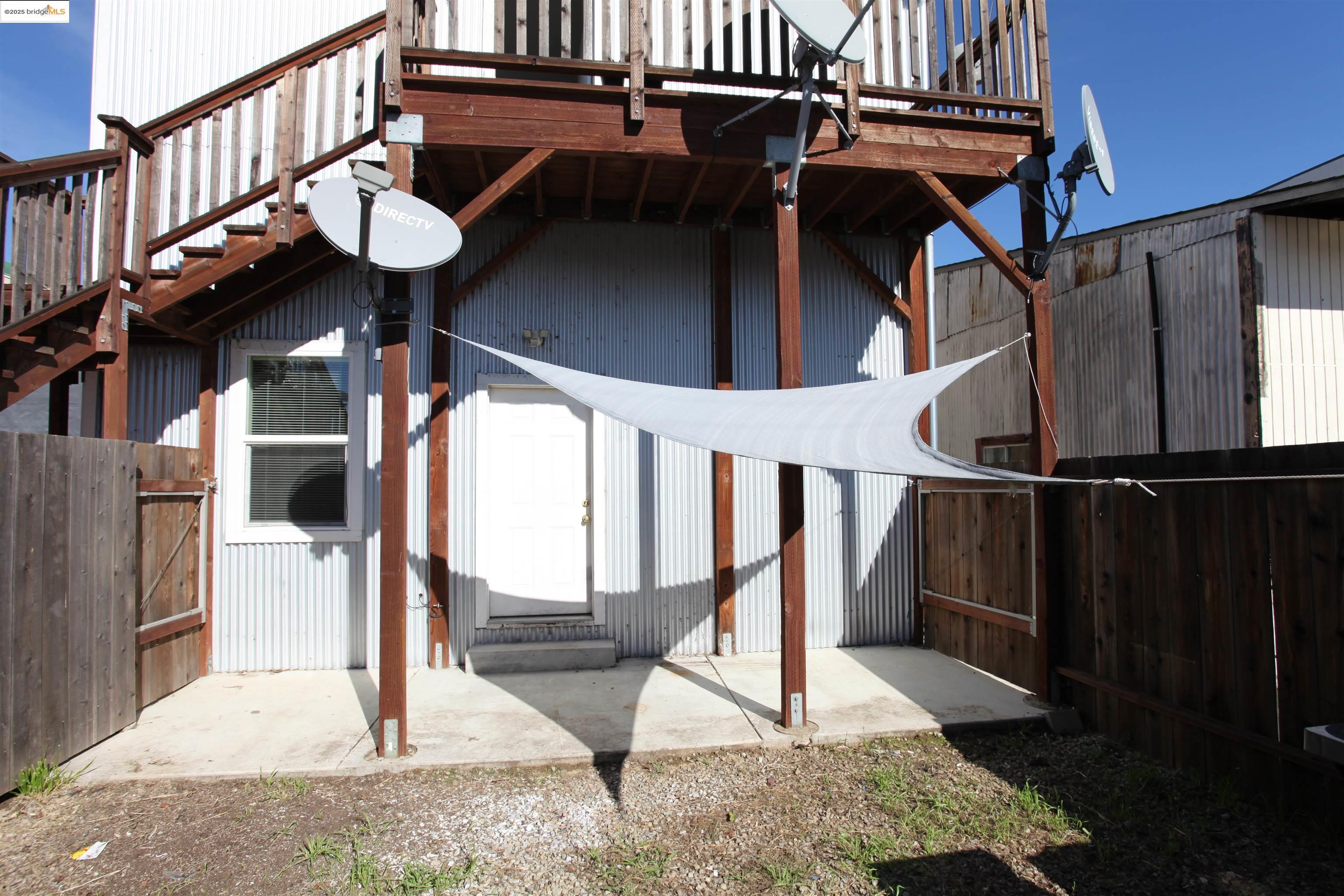 50 Main Street Isleton, CA 95641 - Photo 11 of 59 a view of entryway and hall