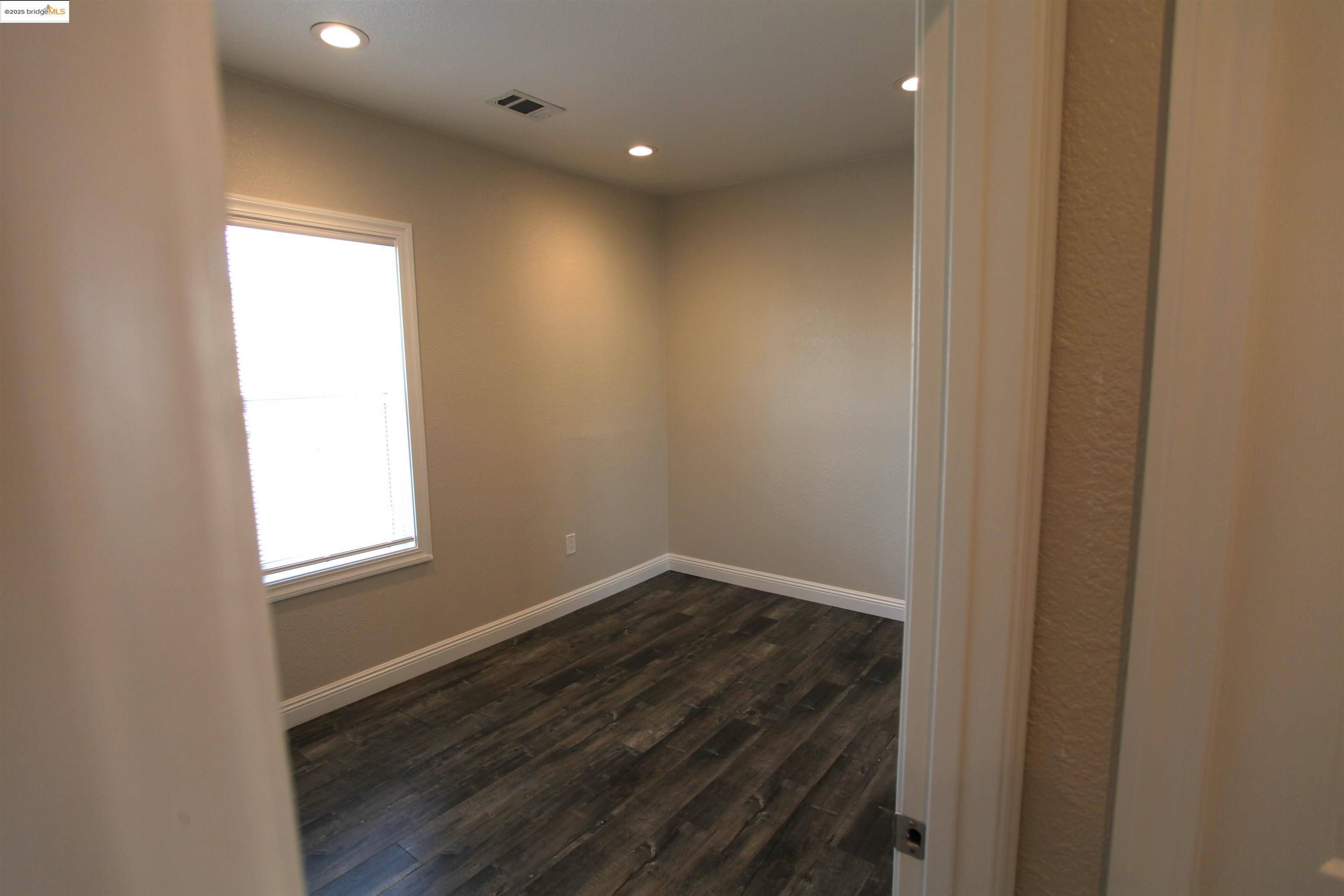 50 Main Street Isleton, CA 95641 - Photo 41 of 59 a view of hallway with window