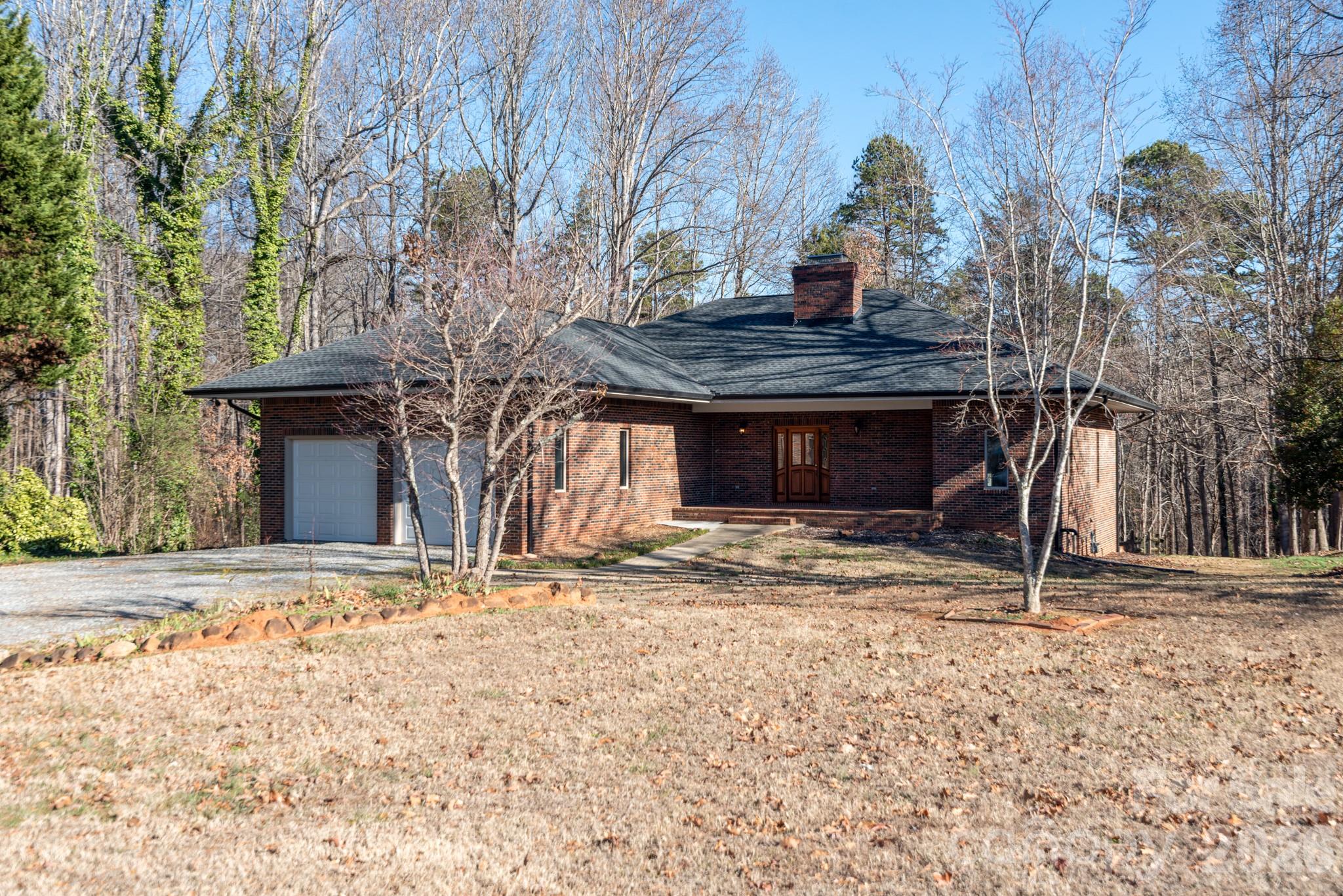 401 Faith Road Mooresville, NC 28115 - Photo 3 of 38 Gallery Image 3