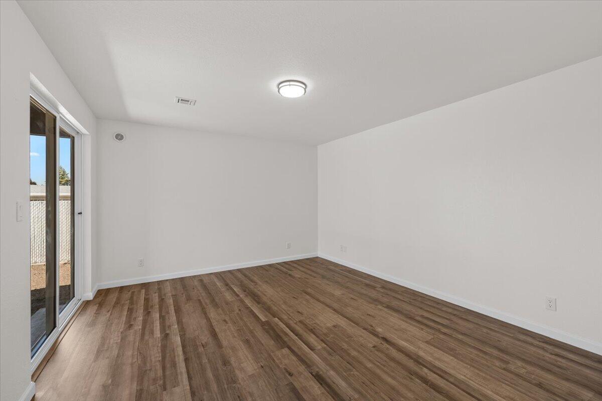 783 Columbine Way Central Point, OR 97502 - Photo 13 of 34 13