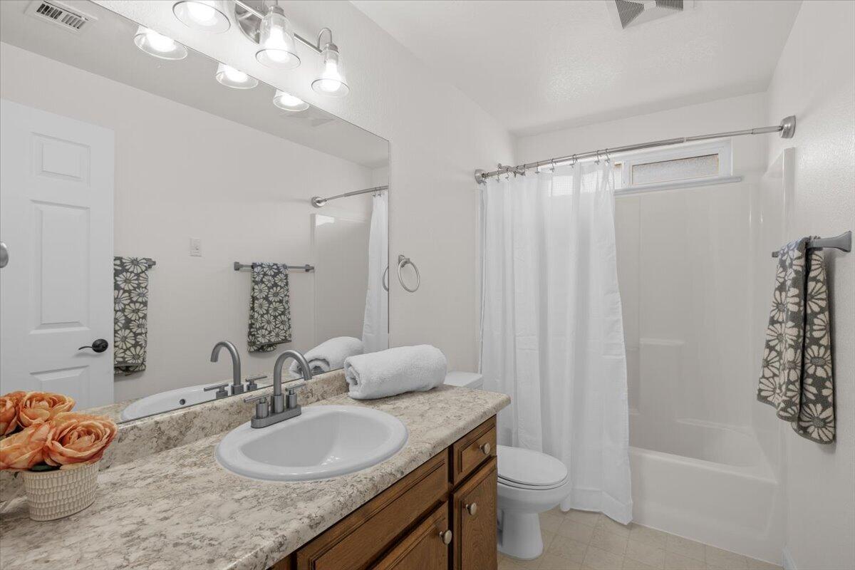 783 Columbine Way Central Point, OR 97502 - Photo 14 of 34 14