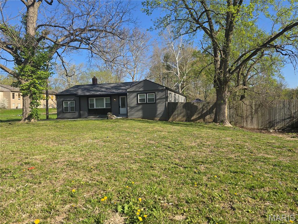 1707 Parker Road St. Louis, MO 63138 - Photo 3 of 65 Gallery Image 3