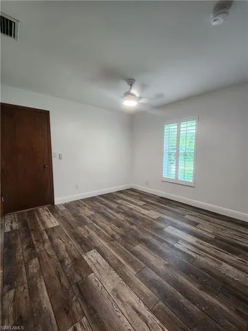 a view of a livingroom with a dresser