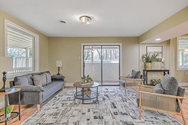 $450,000 | 331 Edgefield Road, Piney Flats, TN 37686