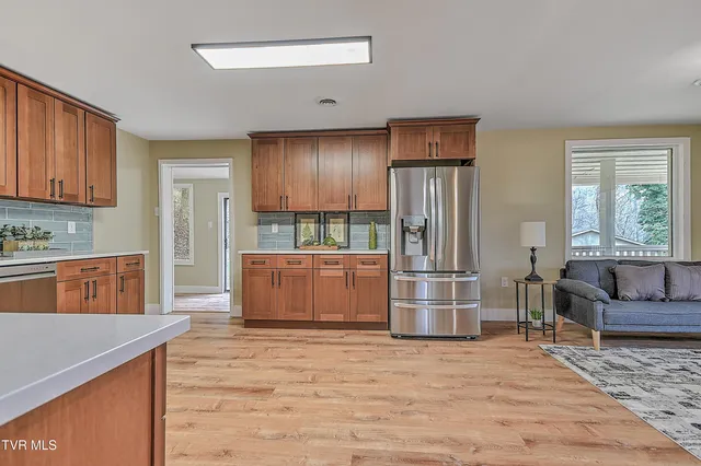 $450,000 | 331 Edgefield Road, Piney Flats, TN 37686