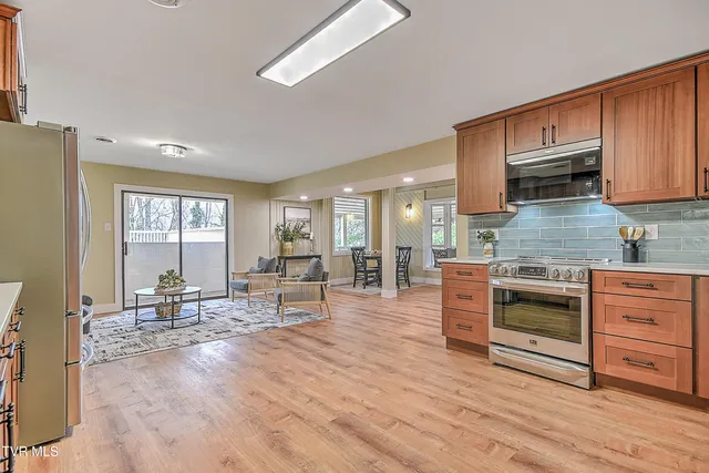 $450,000 | 331 Edgefield Road, Piney Flats, TN 37686