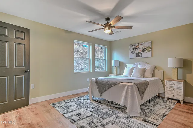 $450,000 | 331 Edgefield Road, Piney Flats, TN 37686