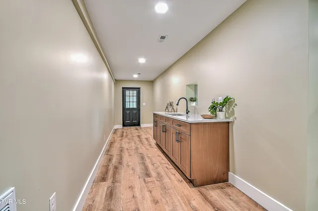 $450,000 | 331 Edgefield Road, Piney Flats, TN 37686