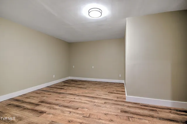 $450,000 | 331 Edgefield Road, Piney Flats, TN 37686