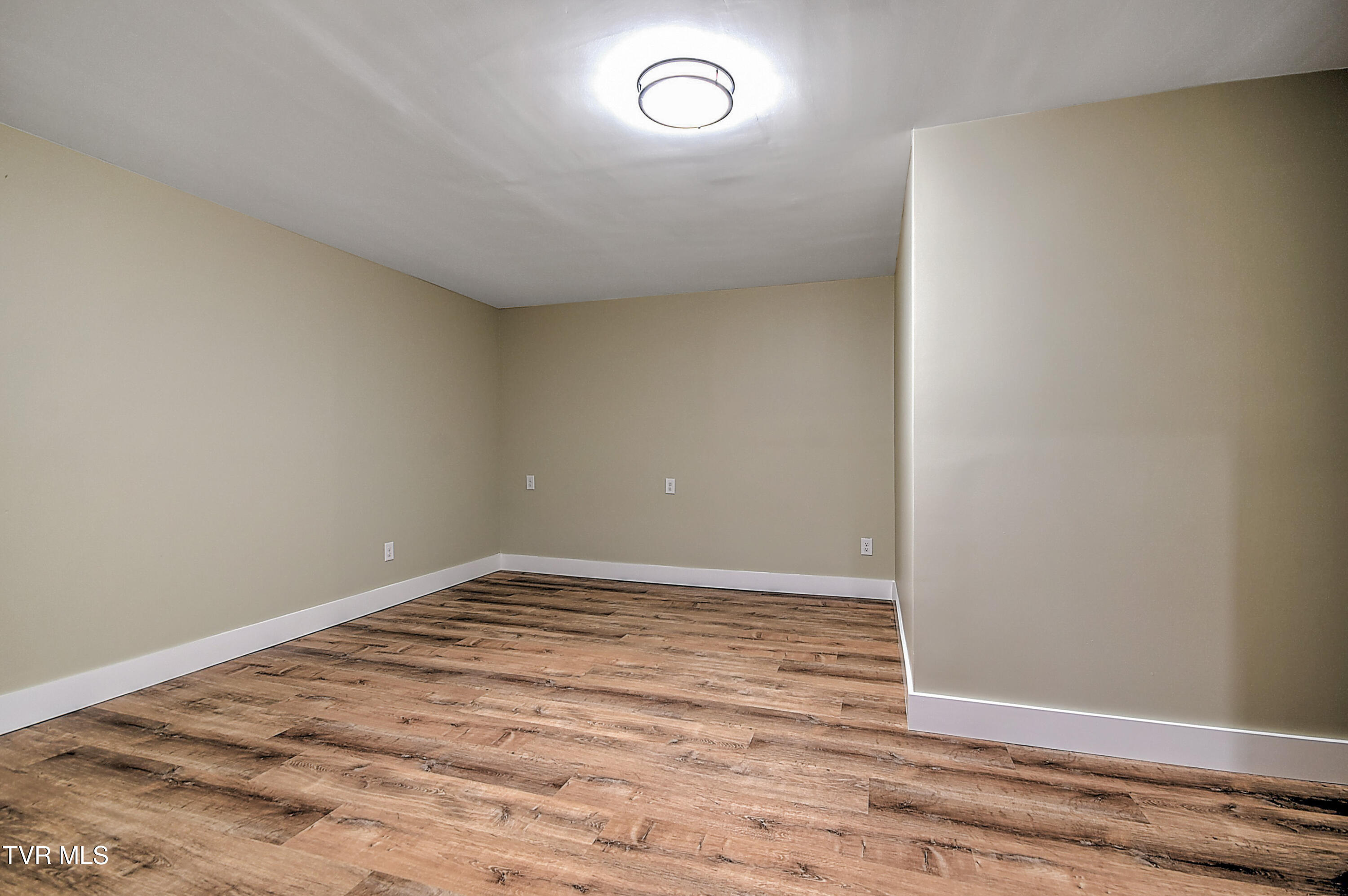 331 Edgefield Road Piney Flats, TN 37686 - Photo 50 of 76 331 Edgefield KB-55