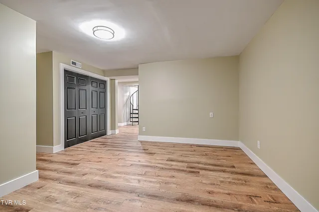 $450,000 | 331 Edgefield Road, Piney Flats, TN 37686