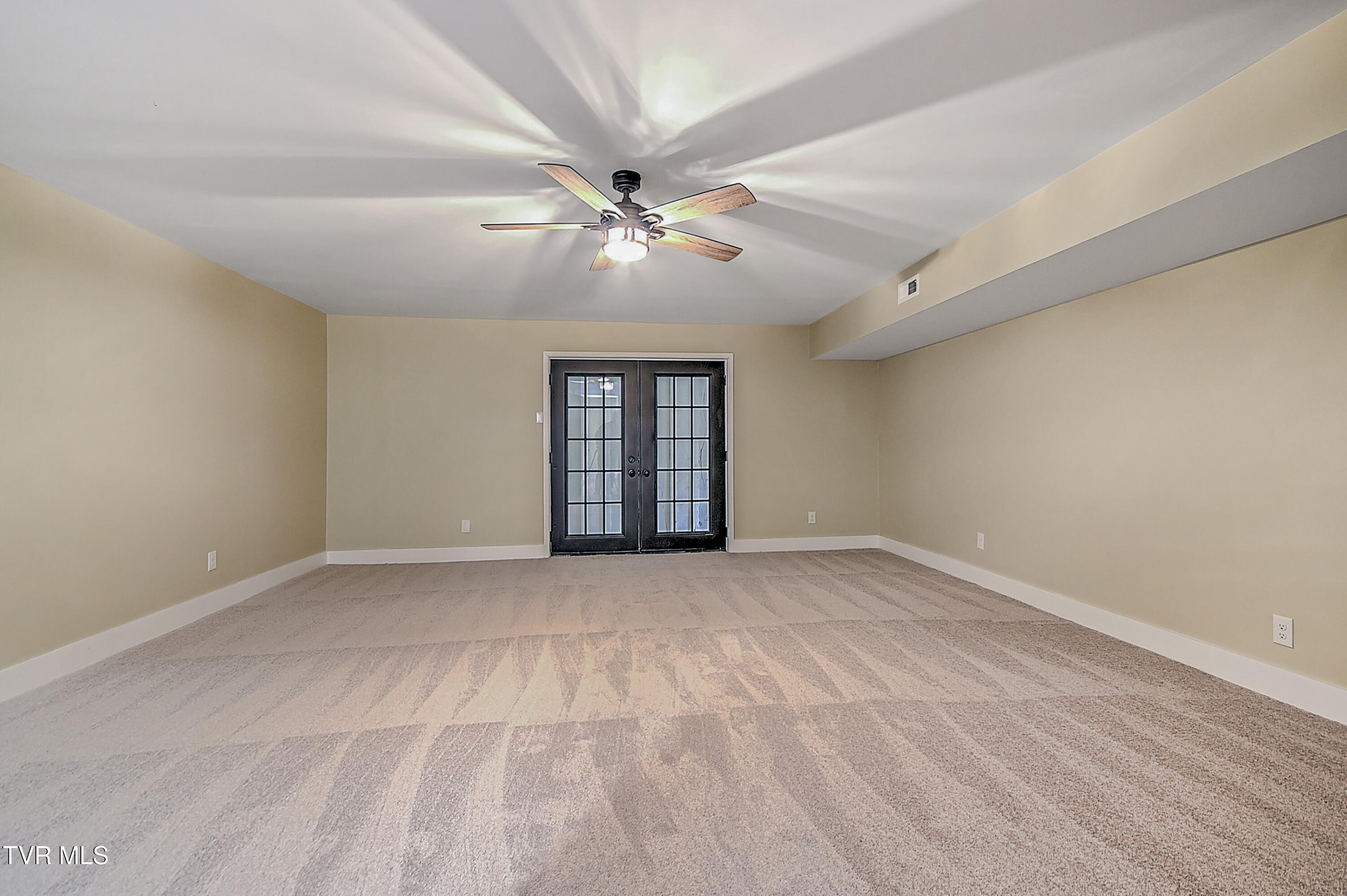 331 Edgefield Road Piney Flats, TN 37686 - Photo 53 of 76 331 Edgefield KB-58