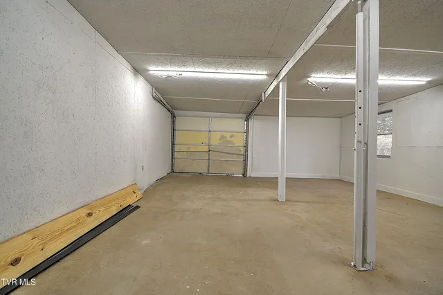 $450,000 | 331 Edgefield Road, Piney Flats, TN 37686