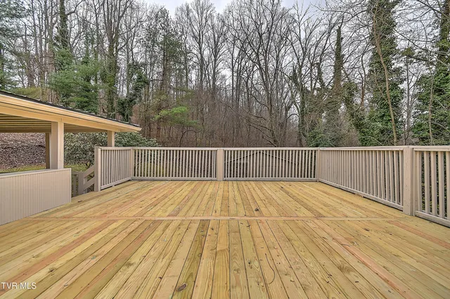 $450,000 | 331 Edgefield Road, Piney Flats, TN 37686