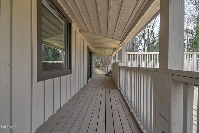 $450,000 | 331 Edgefield Road, Piney Flats, TN 37686