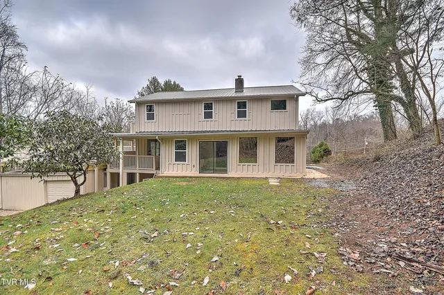 $450,000 | 331 Edgefield Road, Piney Flats, TN 37686