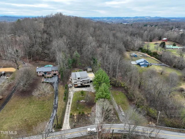 $450,000 | 331 Edgefield Road, Piney Flats, TN 37686