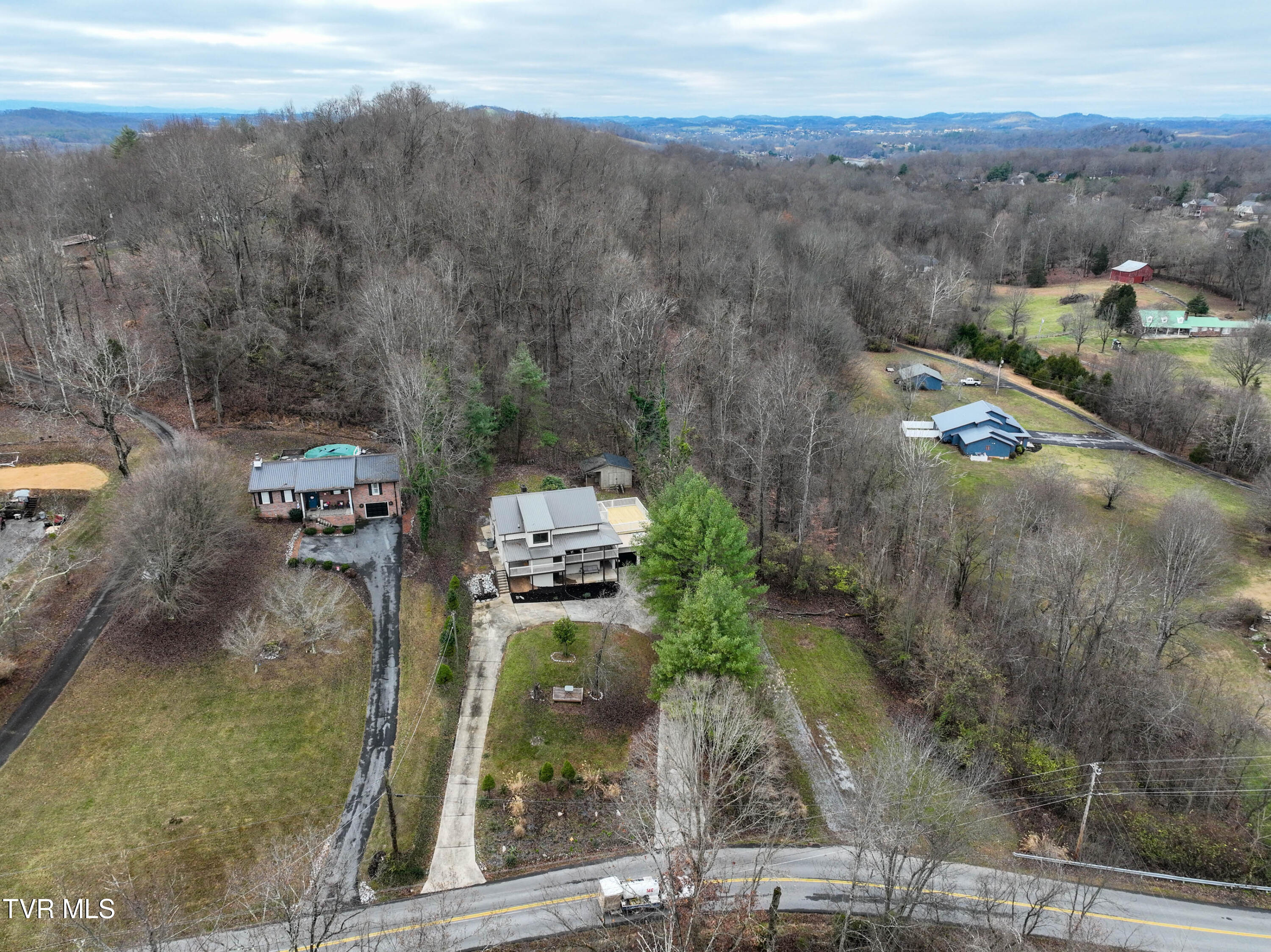 331 Edgefield Road Piney Flats, TN 37686 - Photo 73 of 76 331 Edgefield Rd Drone KASHIA