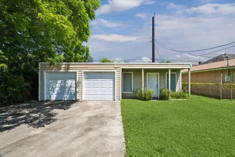 $397,500 | 3910 Avenue R 1/2, Galveston, TX 77550