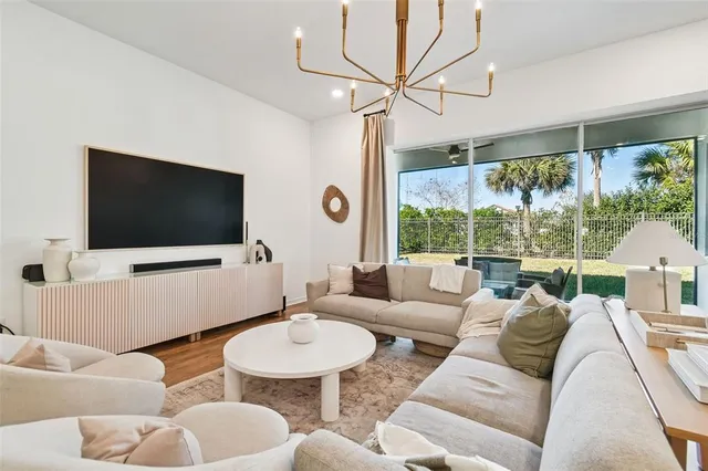 $925,000 | 13816 Sharp Hawk Drive, Riverview, FL 33569