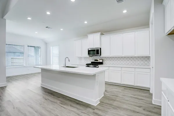 $3,000 | 3003 Lago Costa Drive, Texas City, TX 77568