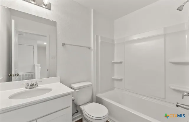 $275,000 | 109 Green Berets Bend, Jarrell, TX 76537