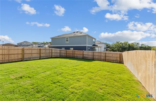 $275,000 | 109 Green Berets Bend, Jarrell, TX 76537