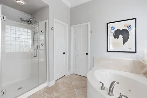 $724,900 | 5000 Mission Oaks Boulevard, Unit 30, Austin, TX 78735