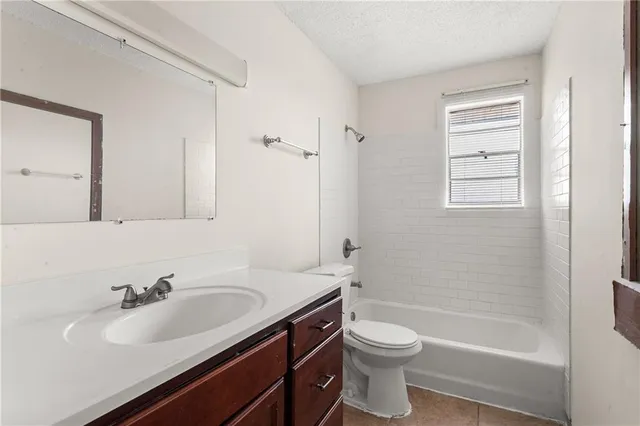 $1,200 | Undisclosed Address, Kenner, LA 70065