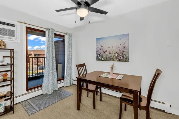 $160,000 | 7501 West 101st Street, Unit 320, Bloomington, MN 55438