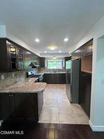 $4,995 | 21900 Marylee Street, Unit 292, Woodland Hills, CA 91367