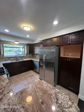 $4,995 | 21900 Marylee Street, Unit 292, Woodland Hills, CA 91367