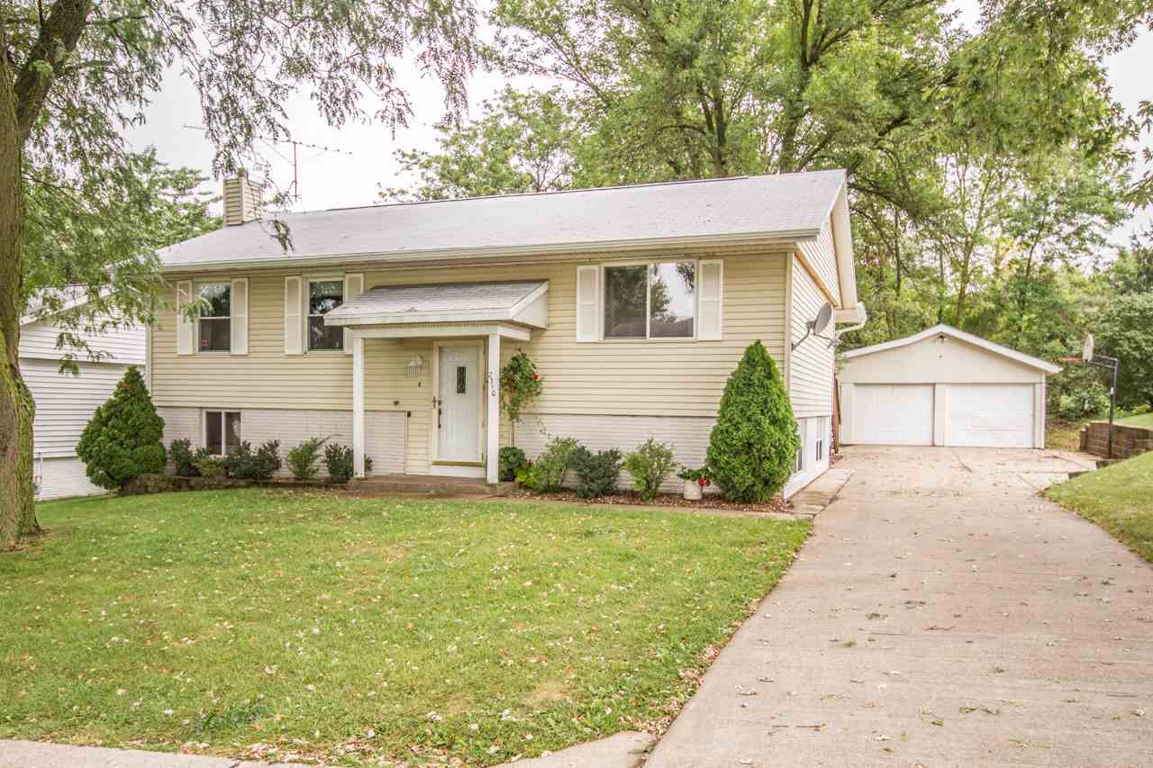 2310 Springreen Drive Dubuque, IA 52002 - Photo 1 of 25 Gallery Image 1