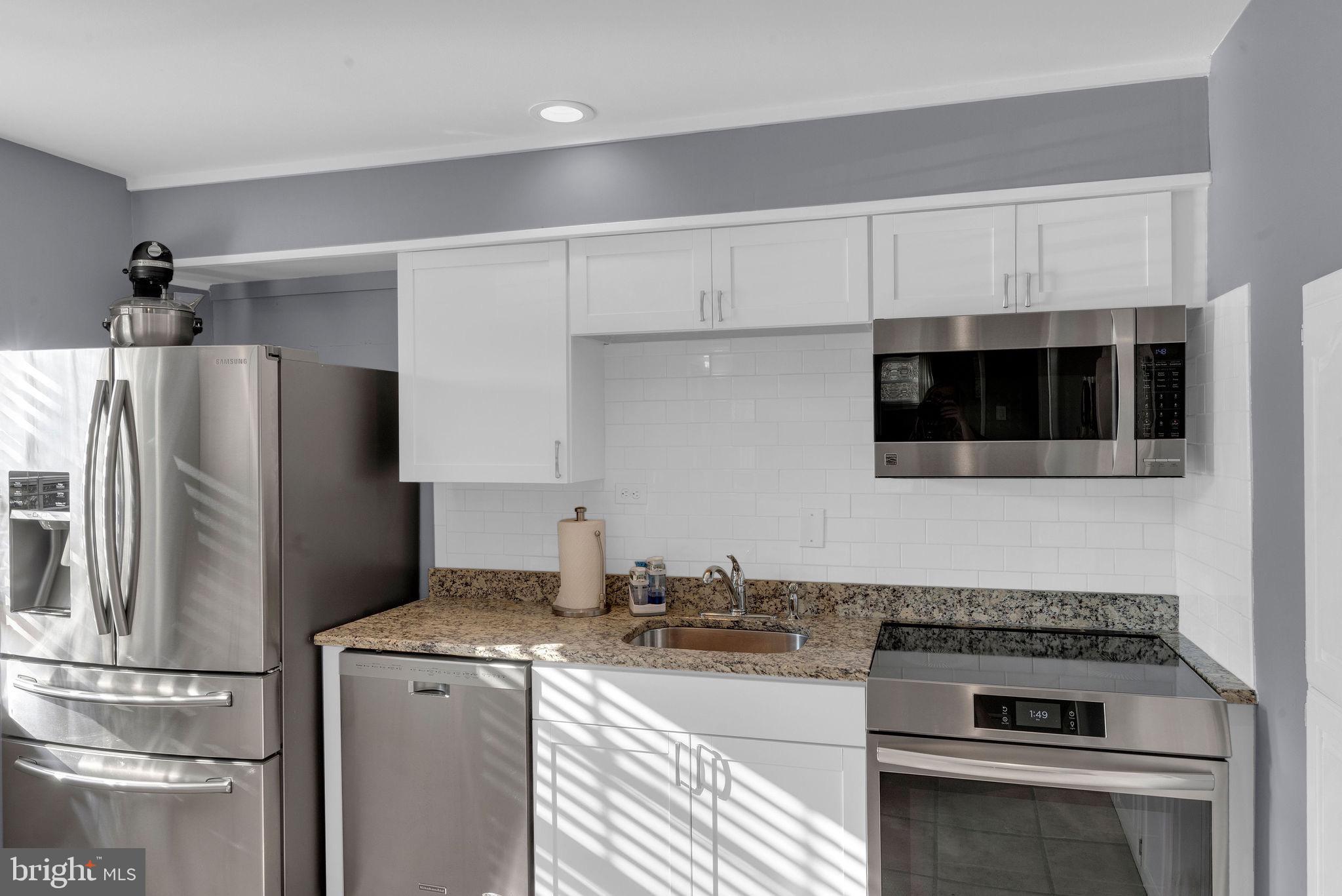 58 Valley View Road Chalfont, PA 18914 - Photo 10 of 35 New Induction Oven