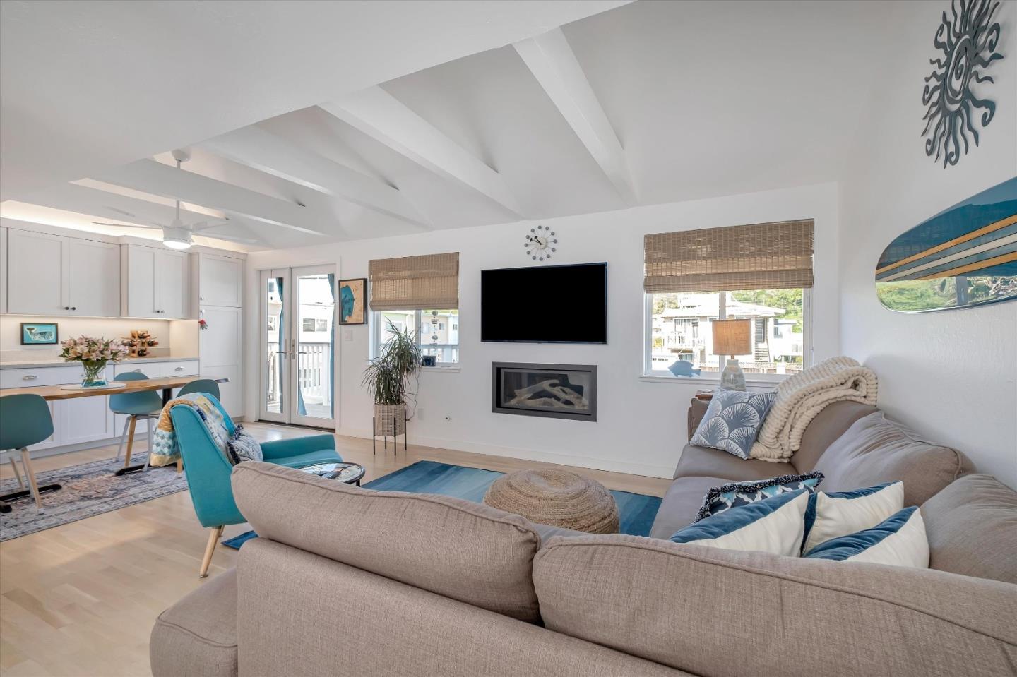120 Stephen Road Aptos, CA 95003 - Photo 7 of 39 Gallery Image 7