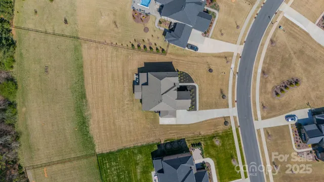 $1,250,000 | 724 Cavesson Way, Wesley Chapel, NC 28110