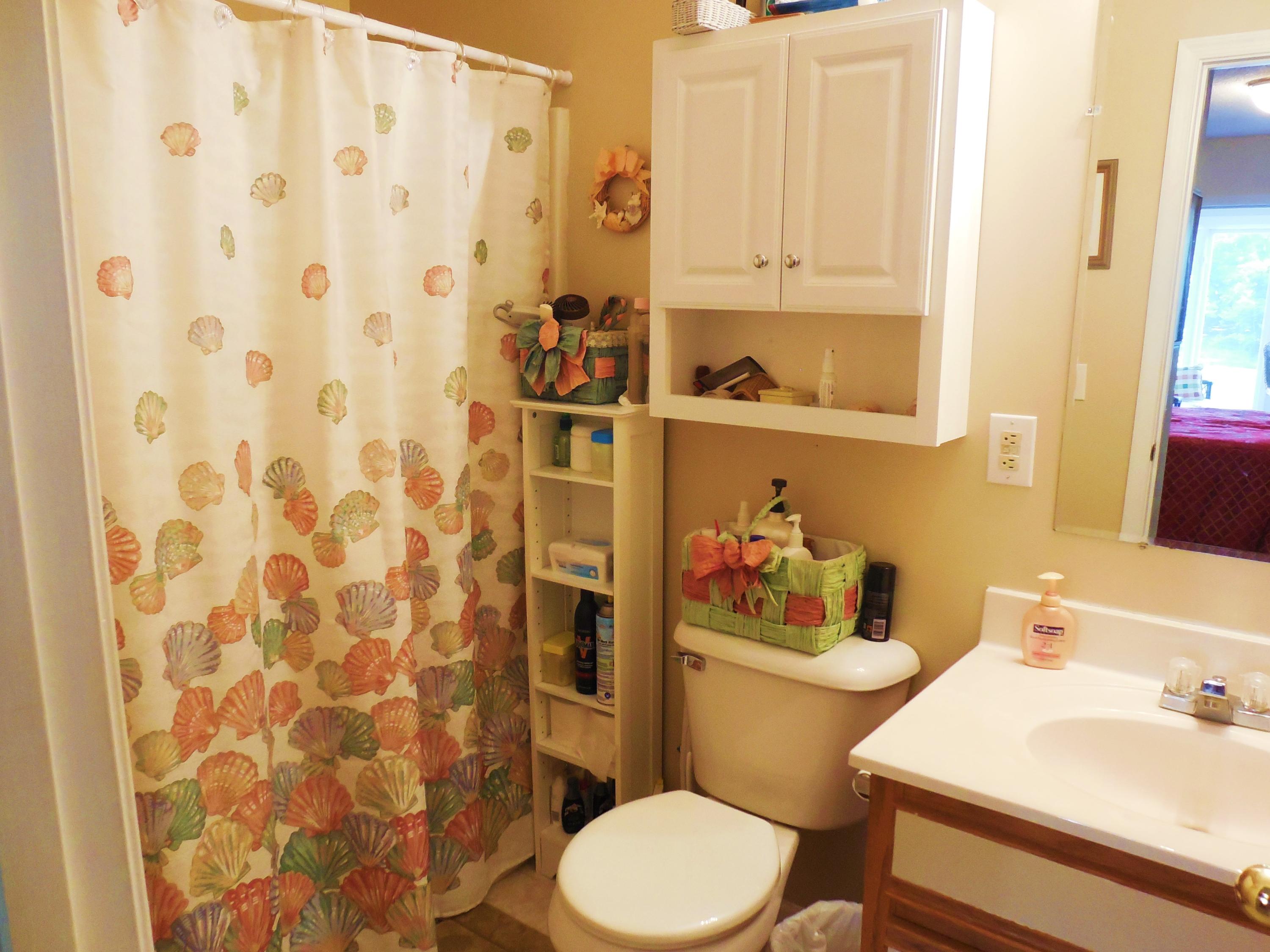 610 Monte Vista Road, Unit 705 Union Hall, VA 24176 - Photo 31 of 74 a bathroom with a sink toilet and shower